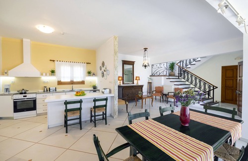 Prines Villa | Beautiful villa with garden and large swimming pool-separate kids pool