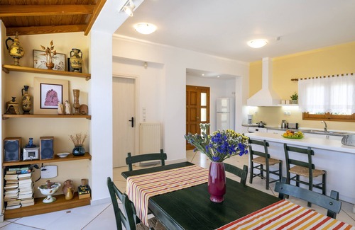 Prines Villa | Beautiful villa with garden and large swimming pool-separate kids pool