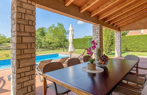 Lupoglav Cabin | Beautiful villa with swimming pool surrounded by a natural fence