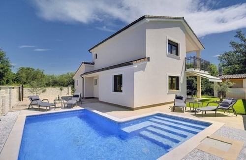 Mali Vareski House | Beautiful villa with private pool and pets are welcome