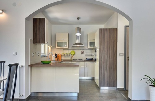Kapelica House | Beautiful villa with private pool and parking for 5 cars