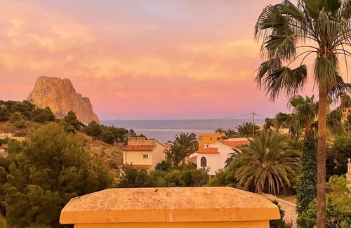 La Canuta Ski Chalet | BEAUTIFUL VILLA WITH VIEWS OF THE SEA AND THE MOUNTAINS.nWITH WELLCOME PACK!