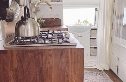 Irvines Landing House | Beautiful vintage Airstream on the Sunshine Coast- close to ocean, lakes, hiking