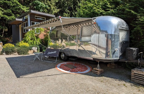Irvines Landing House | Beautiful vintage Airstream on the Sunshine Coast- close to ocean, lakes, hiking