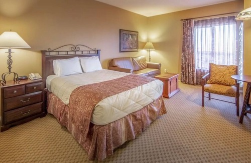 Genoa Resort | Beautiful Walleys Hotsprings Getaway! One bedroom Sleeps 4 Avail: 9/17-9/21