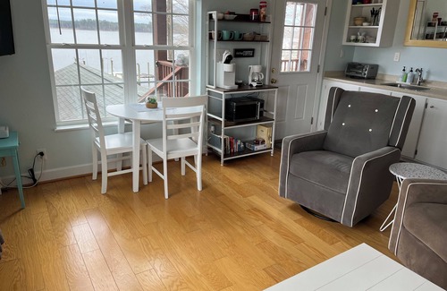 Belhaven Cottage | Beautiful Waterfront Cottage on the Pungo River