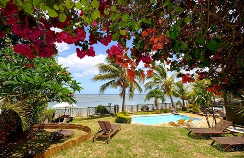Tombeau Bay Villa | Beautiful waterfront villa le Mauridul in Mauritius