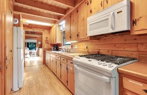 Rome Cabin | Beautiful Waterfront Property on a quiet cove-Tranquility on Long Pond