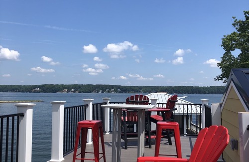 Littleton House | Beautiful waterfront home for family, swimming, boating, relaxing, and fishing