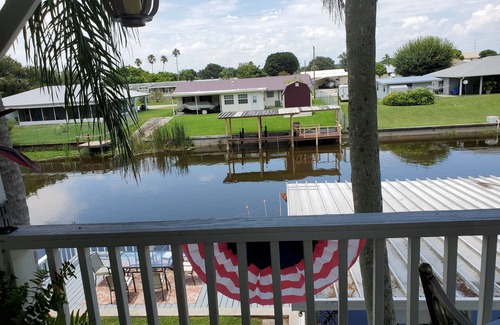 Taylor Creek House | Beautiful waterfront vacation home with canal access to Lake Okeechobee