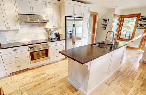 Emerald Estates House | Beautiful Whistler lakefront home