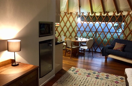 Clunes House | Beautiful yurt with spa and pool in the stunning Byron hinterland.
