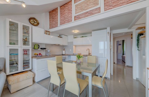 Omis Apartment | Beautifull attic over the sea and river coust, panoramic sea view