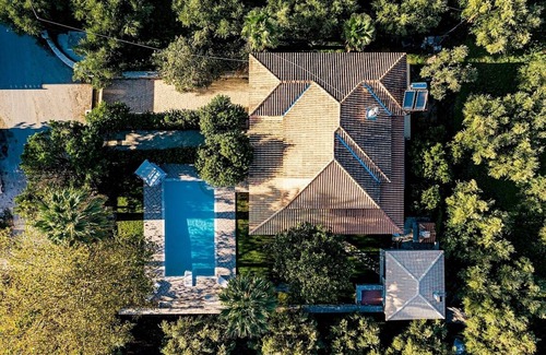Fiolitis Villa | Beautifully-Appointed Villa, A/C, Private Garden & Pool, Idyllic Setting in the Village of Galaro!