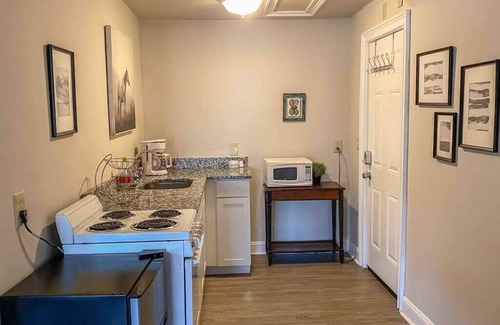 Downtown Apartment | Beautifully Designed Studio in Downtown Lexington