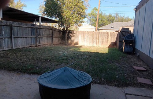 Midland House | Beautifully furnished and equipped 3 bed 2 bath home in a great neighborhood