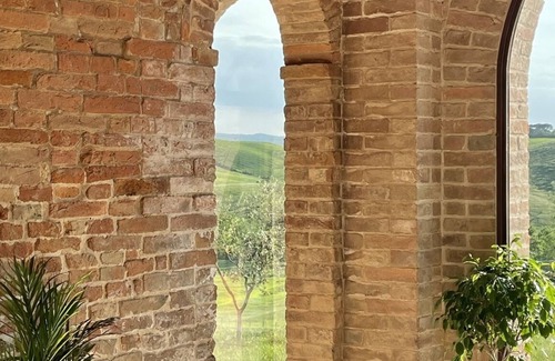 Ponte di Gabbiano Villa | Beautifully restored Tuscan villa, with private pool and breathtaking views