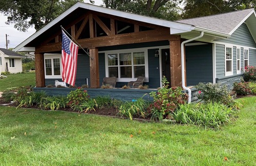 La Porte Cottage | Beautifully Remodeled Lake Cottage with Stunning view of Stone Lake