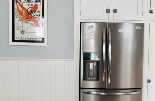 Westerly Apartment | Beautifully Remodeled Family Size Apartment, Ideal for Downtown & Beach Getaway