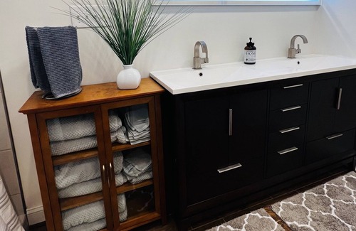 Jonesville House | Beautifully renovated home in the heart of Elkin
