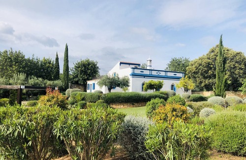 Telheiro Villa | Beautifully renovated typical Algarve villa