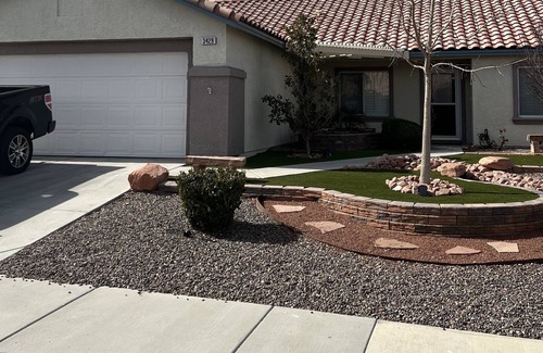 Las Vegas House | Beautifully renovated 4/2 Single Story Las Vegas Home