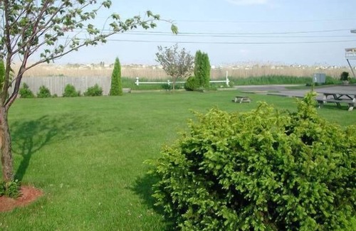 Wells Condo | Beautifully renovated with water views!