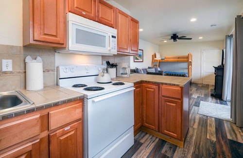 Cayucos Apartment | Beautifully Restored Family Bunk Suite, close to Downtown Cayucos, sleeps 5