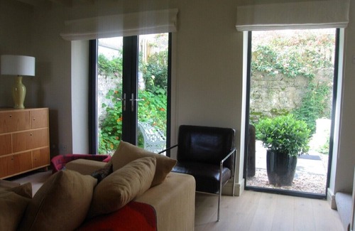 Kinsale House | Beautifully restored two bed house in centre of Kinsale with garden