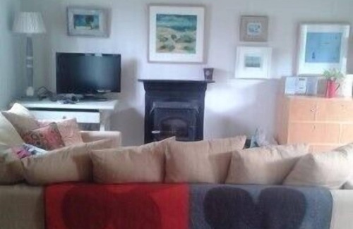 Kinsale House | Beautifully restored two bed house in centre of Kinsale with garden