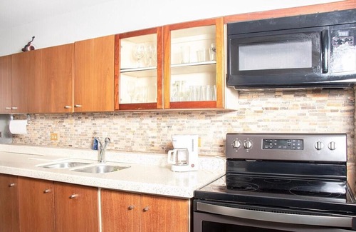 Dorado del Mar Villa | Beautifully updated 3/2 Beachfront Villa in Dorado, PR