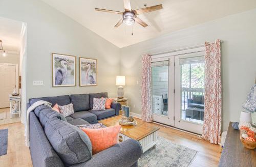 Foley Apartment | Beautifully Updated Foley Condo with Pool Access