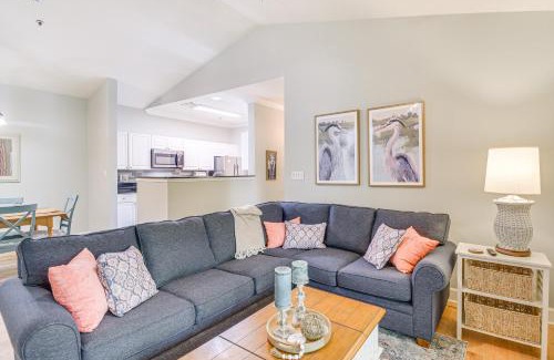 Foley Apartment | Beautifully Updated Foley Condo with Pool Access