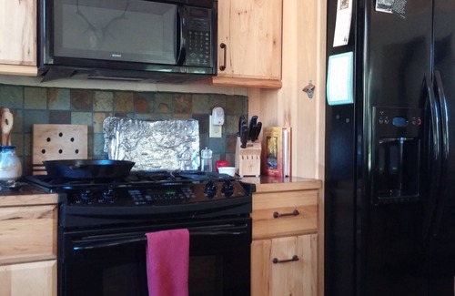 Rustic House | Beautifully Wild Inside & Out. Year-Round Wonderment, Adventure & Peace 21-Z3031