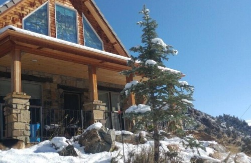 Rustic House | Beautifully Wild Inside & Out. Year-Round Wonderment, Adventure & Peace 21-Z3031