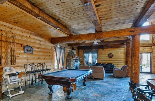Wentworth-Nord Ski Chalet | BEAVERS POND INSIDE POOL AND SAUNA