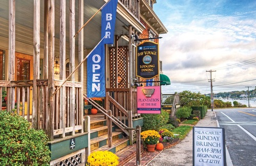 Jamestown Condo | Beavertail Lighthouse, Fort Getty Park &Festivals!