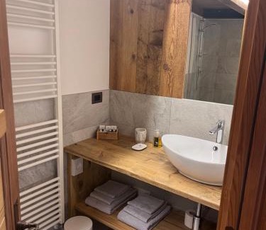 Avise Bed & Breakfast | BeB LUCA76