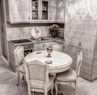 Old Town Apartment | Bebeto Suite