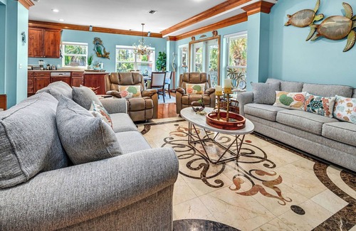 East End House | Because you deserve the best!