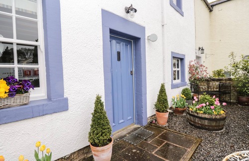 Caldbeck Cottage | BECKSIDE COTTAGE, family friendly, with open fire in Caldbeck