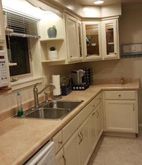 Mariposa House | Becky's Condo