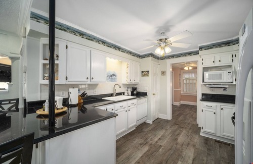 Cottage Line House | Become a Beach Bum at the Beach Bungalow - Hot Tub, Kayaks, Wi-Fi, & SAND!