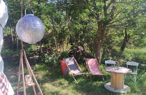 Castellet-les-Sausses Other | Bed and breakfast in a yurt between forest and meadow.