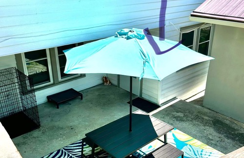 Partridge House | Bed and Biscuit Inn nPet friendly !nNear Kingdom come park & Pine mtn.