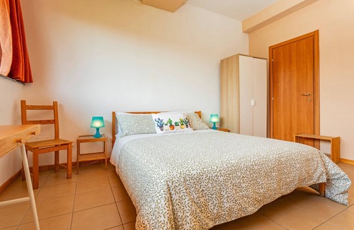 Aci Sant'Antonio Bed & Breakfast | Bed and Breakfast 'Carolea - Nocellara Dell'Etna' with Shared Pool, Wi-Fi and Air Conditioning