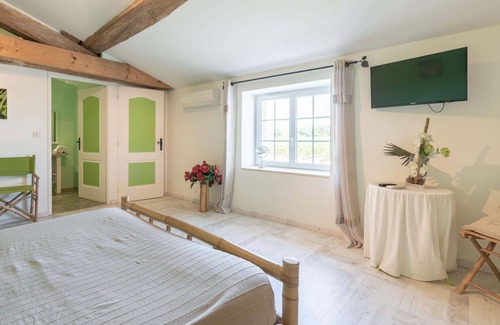 Rauzan Cottage | Bed and Breakfast "a thousand and one nights" with all the comfort, calm and relaxation .