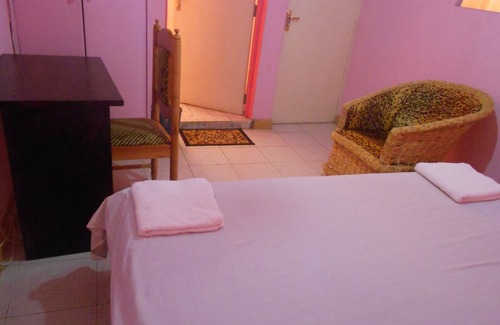 Eldoret House | Bed and Breakfast Accommodation