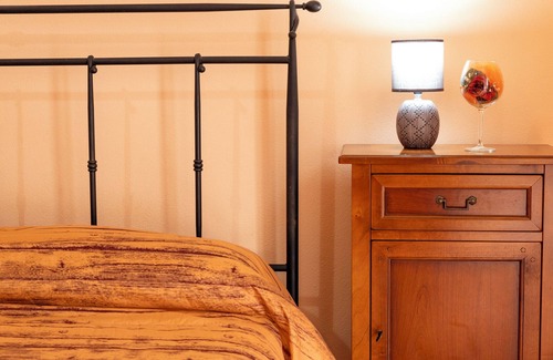Giave Bed & Breakfast | Bed and Breakfast 'Camera Matrimoniale Superior' with Mountain View, Garden and Air Conditioning