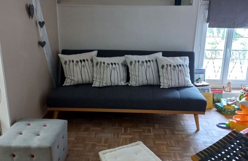 Concourson-sur-Layon Bed & Breakfast | Bed and Breakfast 'Les Hirondelles' with Private Terrace, Shared Garden and Wi-Fi
